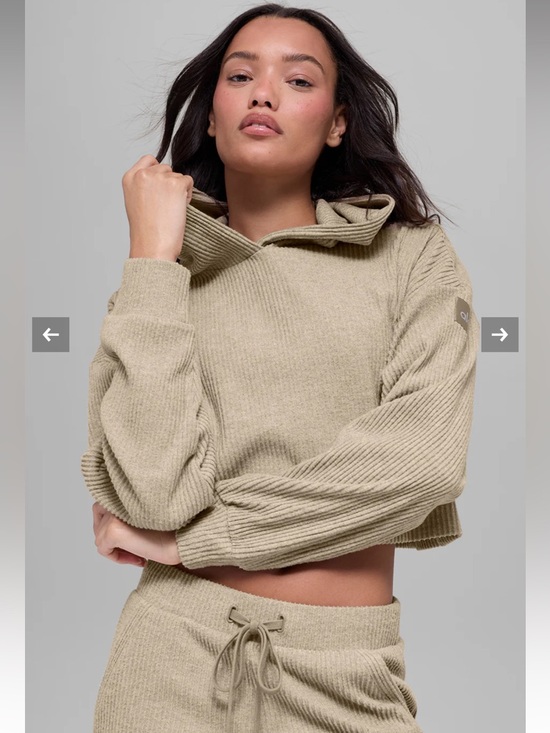 ALO Yoga Tops - Alo Muse Hoodie SIZE M